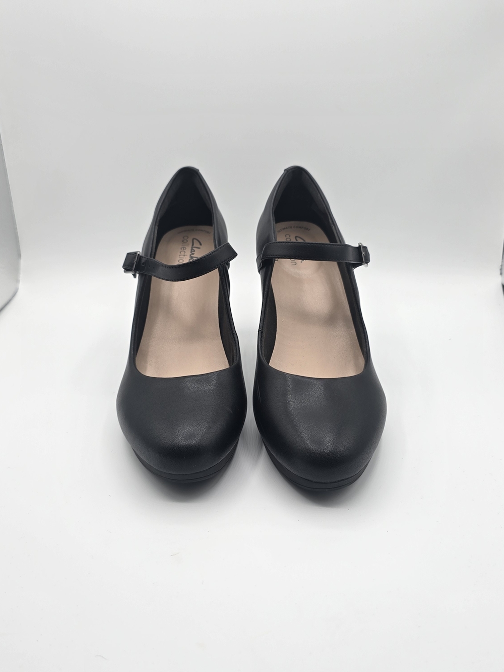 Clarks 9 Wide Black Mary Jane Pumps  Classic Comfort Business Casual Church